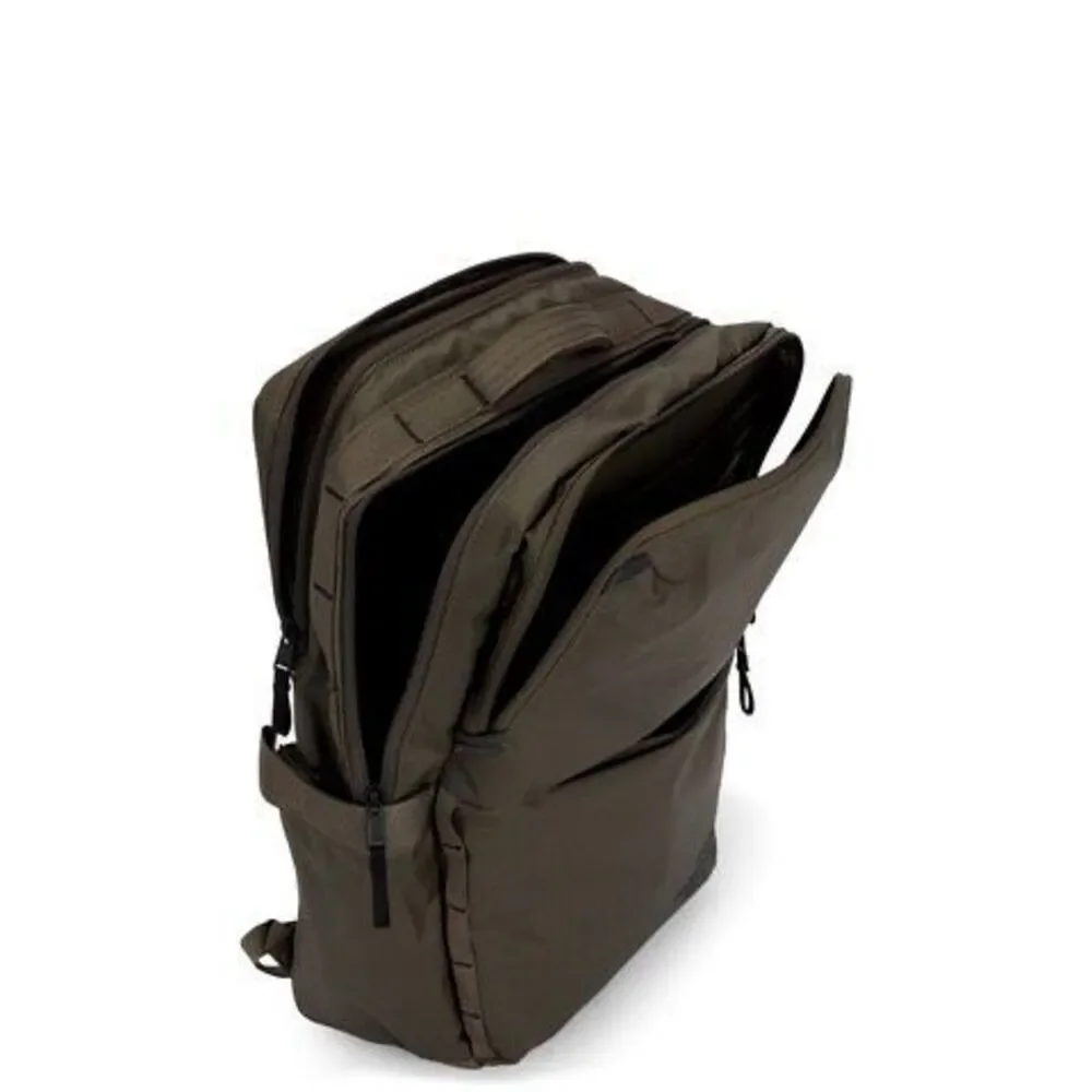 North Face Backpack Base Camp‎ Voyager NEW Daypack New Taupe Green TNF Black